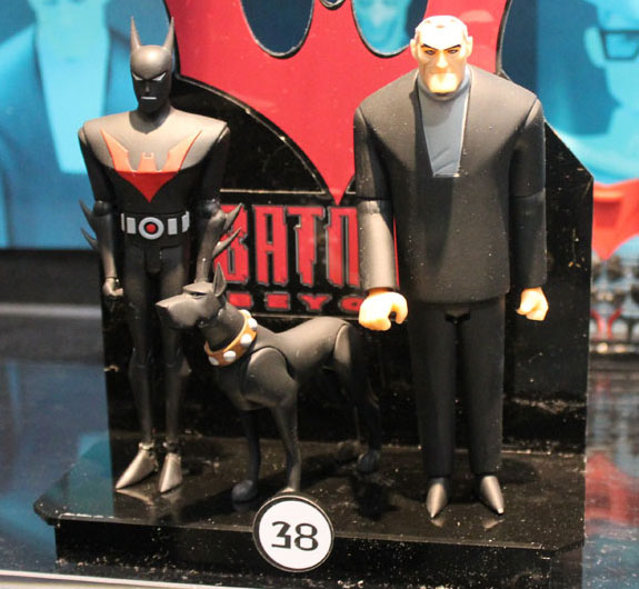 TOY FAIR 2016: DC Collectibles Gets Animated, Brings DC Films to Life & More